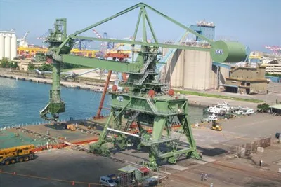 Konstrukcja rozładowarki statku z kubełkiem łańcuchowym